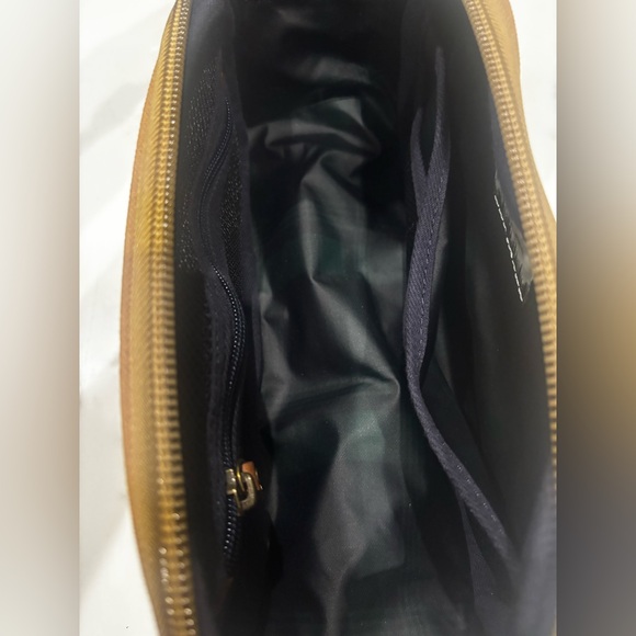 Orvis Tan and Brown Toiletry Bag - Picture 10 of 11